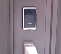 で電子所の取り付け