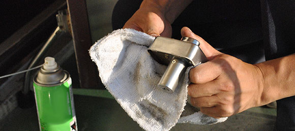 鍵穴が汚れると故障の原因になる